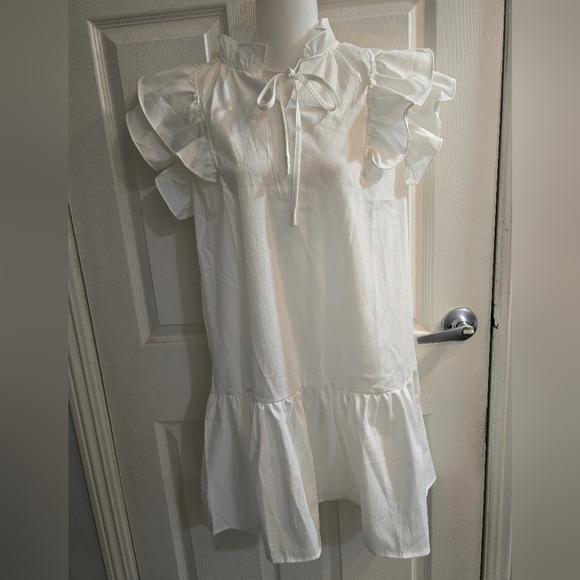 Camisa Dresses & Skirts - NWT Beautiful White dress by Camisa size M
